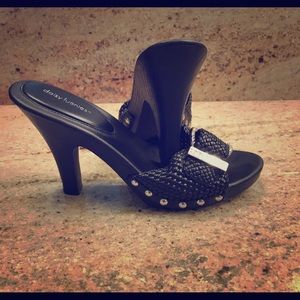 Women's heels size 63.5hrs black